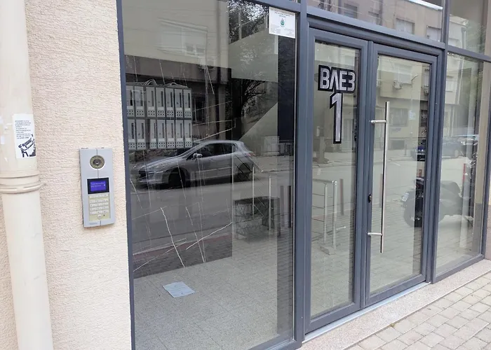 Апартаменти Modern&stylish -